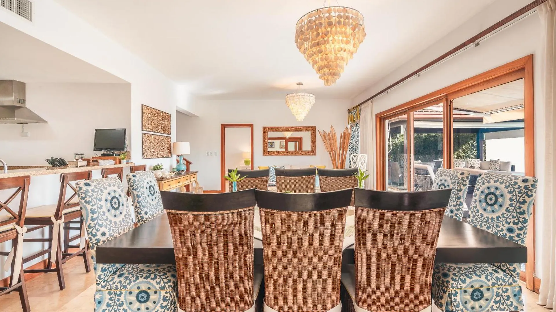 Charming Villa With Ocean View In Puerto Bahia Samaná