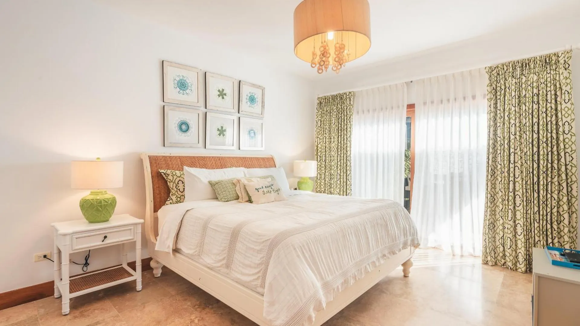 Charming Villa With Ocean View In Puerto Bahia Samana